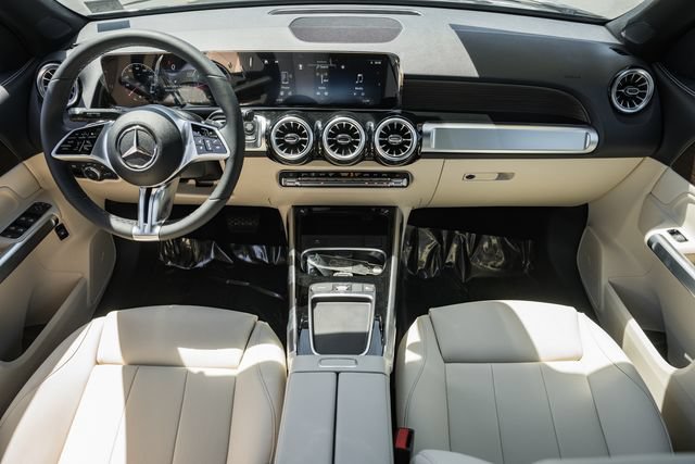 New 2026 Mercedes-Benz GLB 250 4MATIC image 21