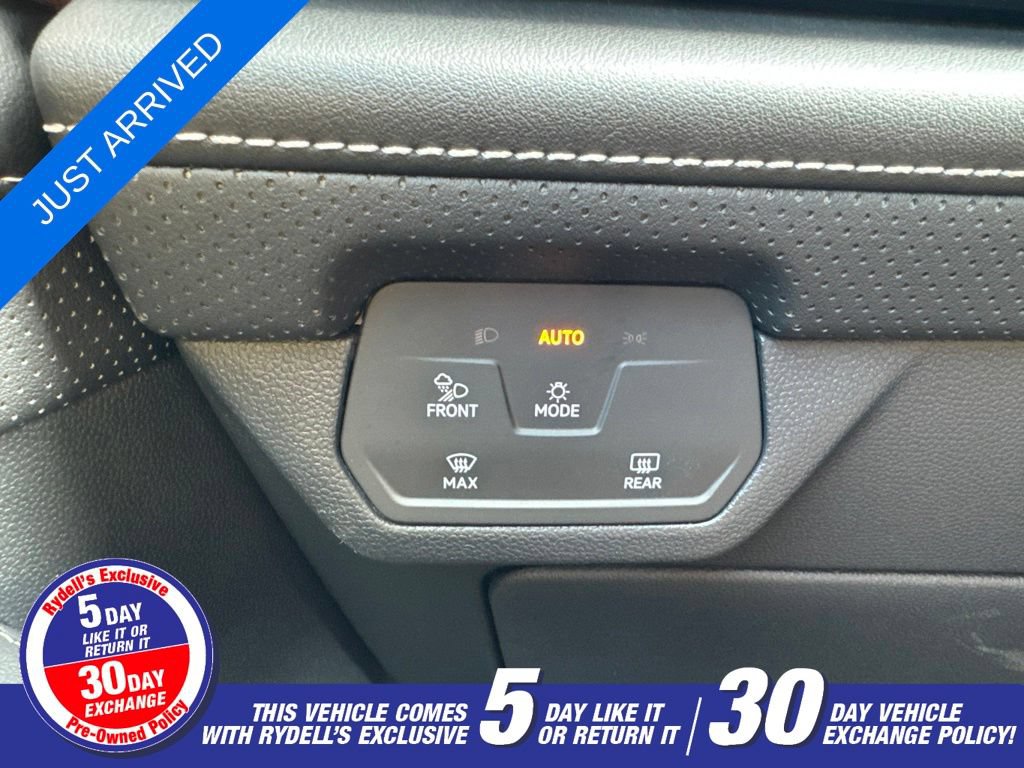 Used 2024 Volkswagen Atlas SE AWD/4WD image 9