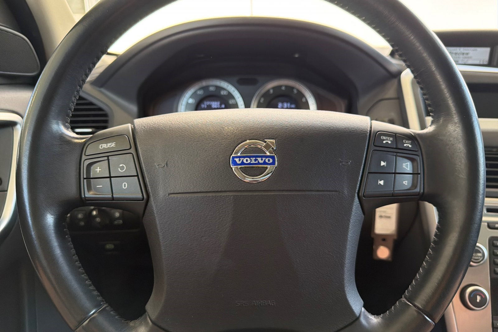 Used 2010 Volvo XC60 T6 AWD/4WD image 27