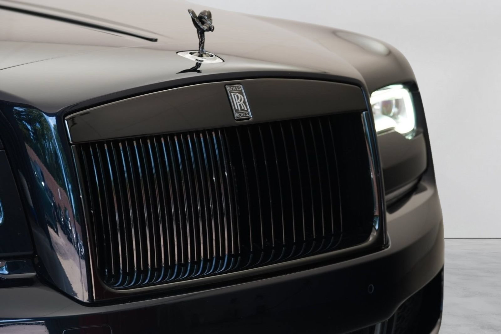 Certified 2020 Rolls-Royce Ghost RWD image 3
