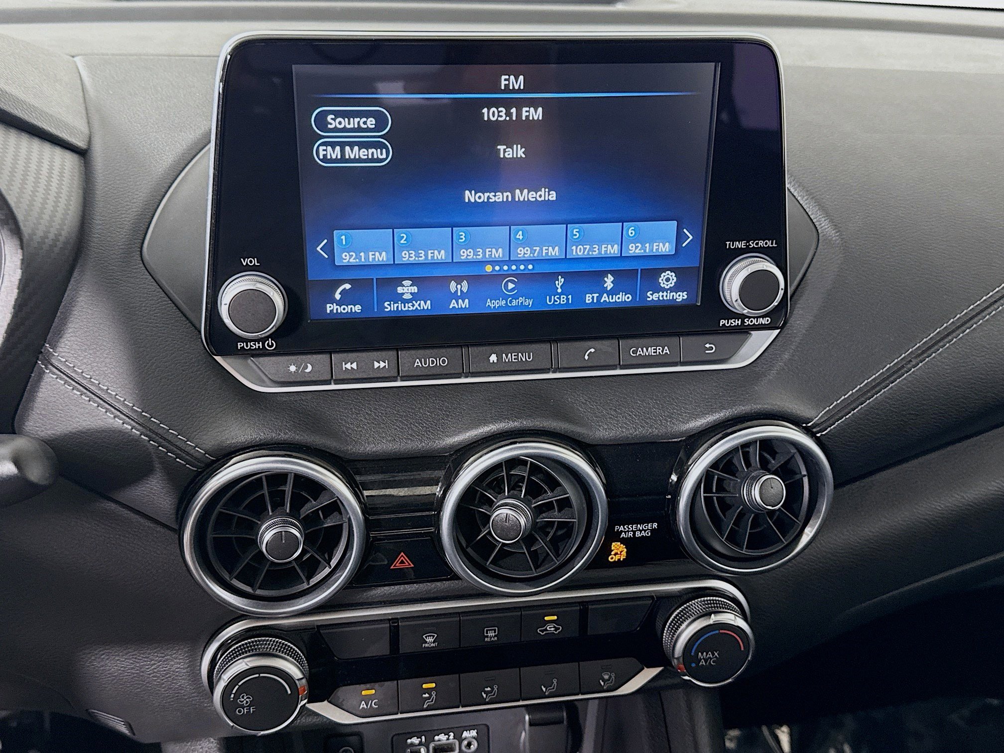 Used 2025 Nissan Sentra SV image 18