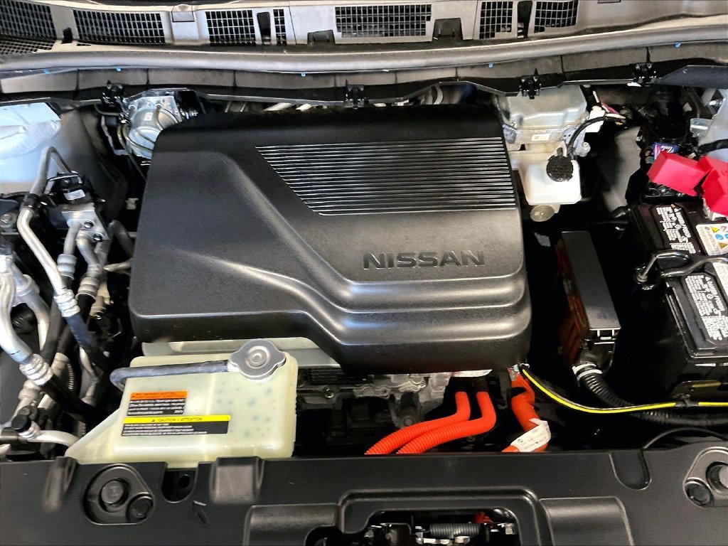 Certified 2025 Nissan Leaf SV Plus FWD image 29
