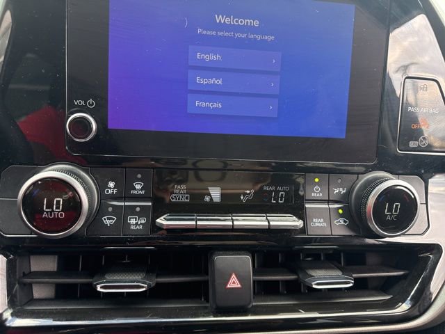 Used 2023 Toyota Highlander LE image 16