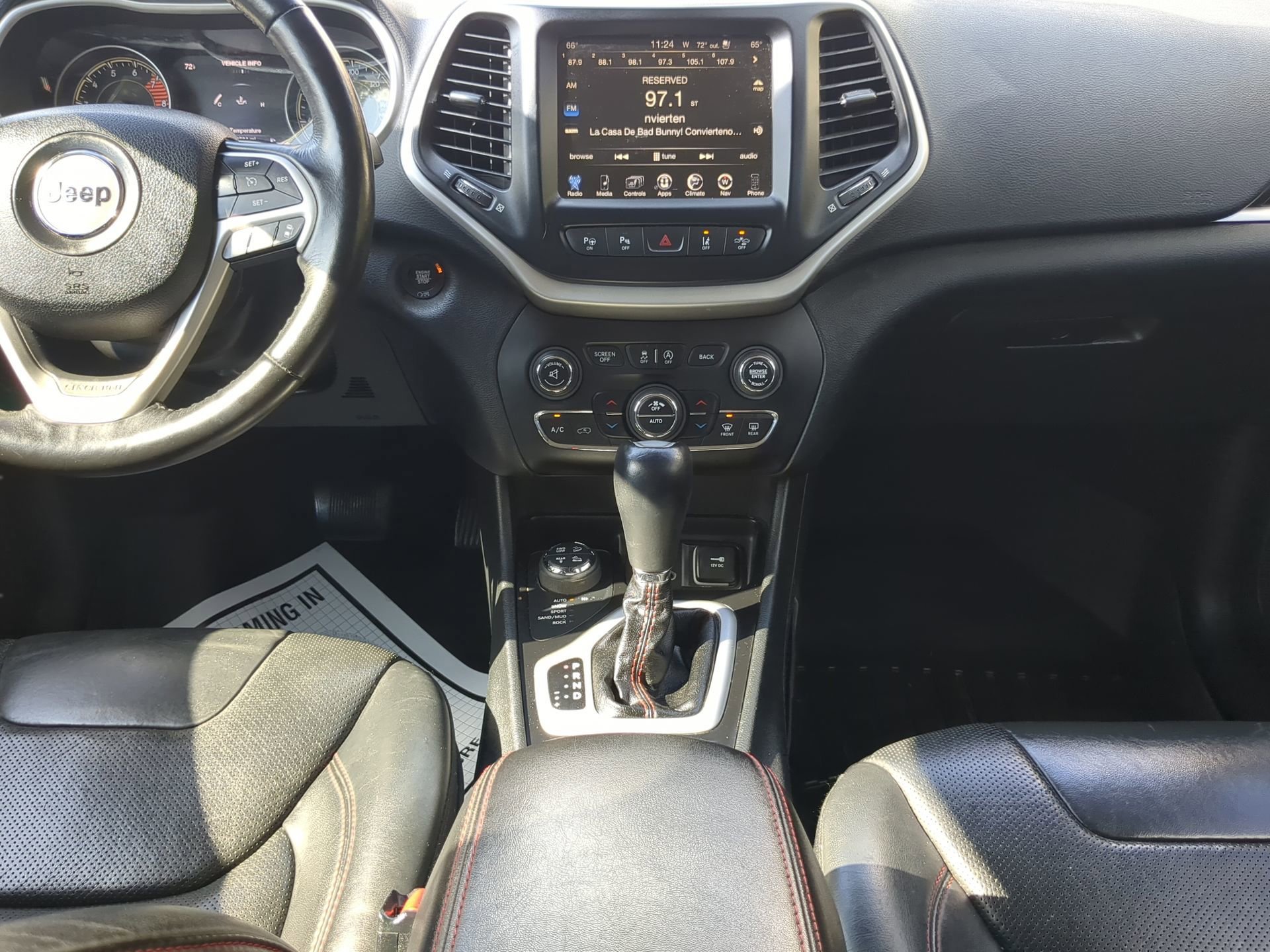 Used 2016 Jeep Cherokee Trailhawk w/ Comfort/Convenience Group image 45