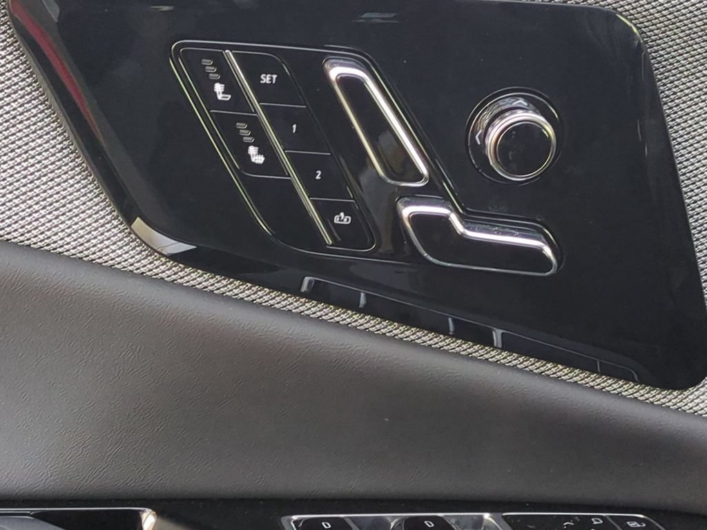 New 2026 Cadillac Optiq Luxury 1 RWD image 21