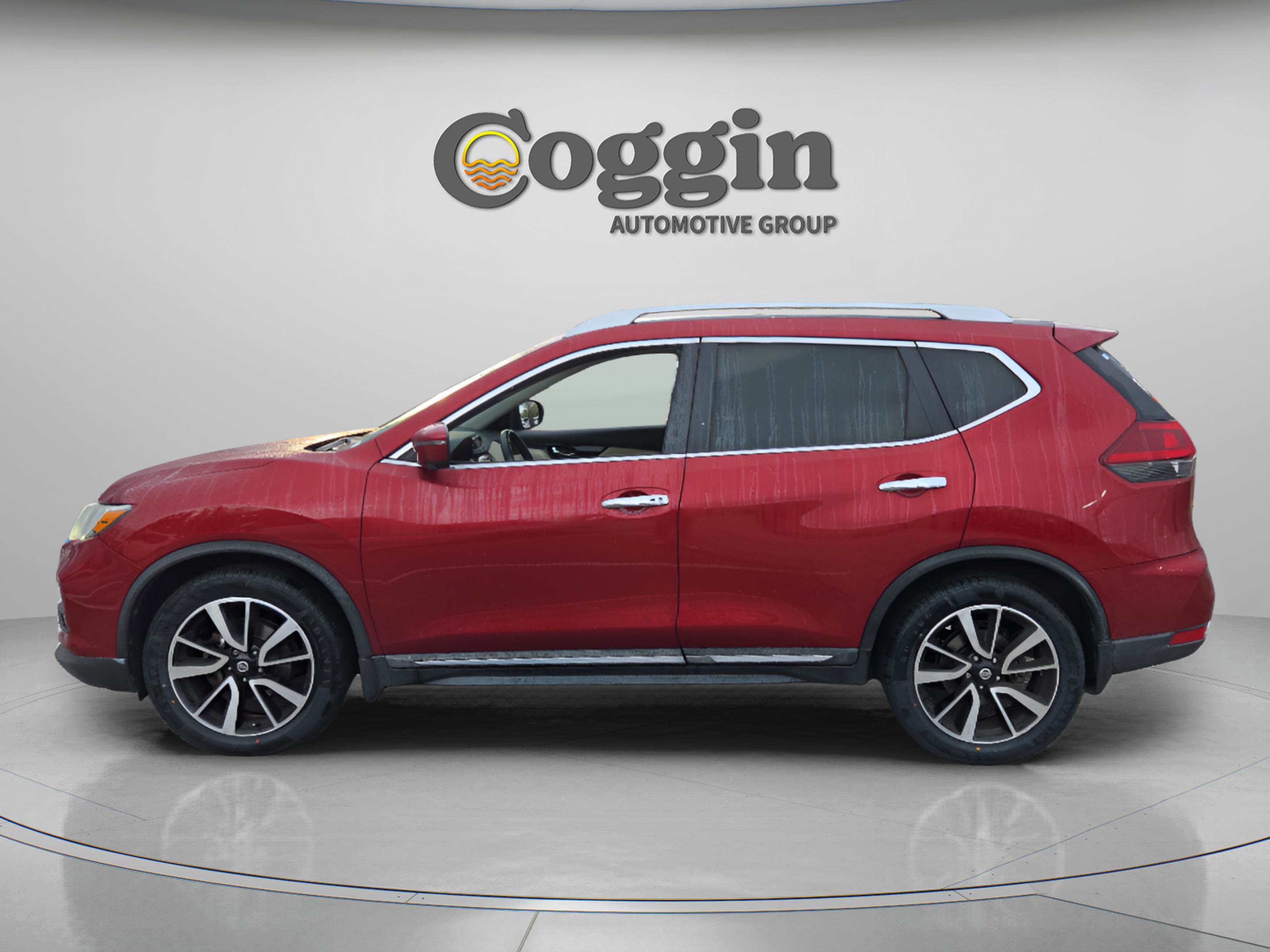 Used 2019 Nissan Rogue SL image 2