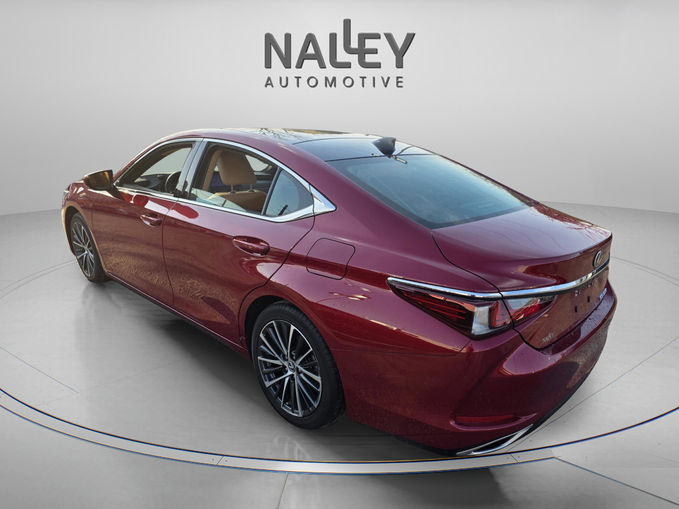 Certified 2025 Lexus ES 350 w/ Premium Package image 3