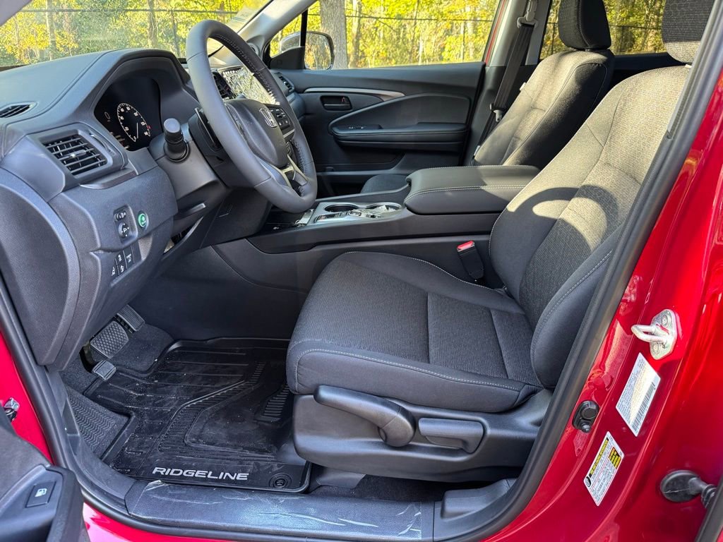 New 2025 Honda Ridgeline Sport image 11