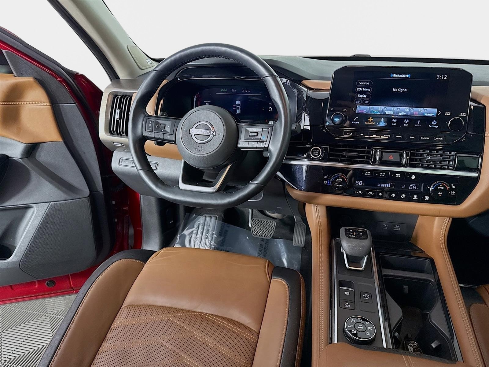 Used 2023 Nissan Pathfinder Platinum image 25