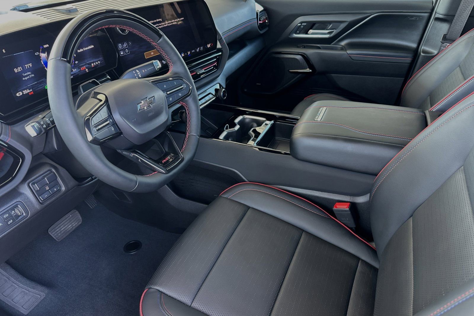 New 2024 Chevrolet Silverado EV RST image 7