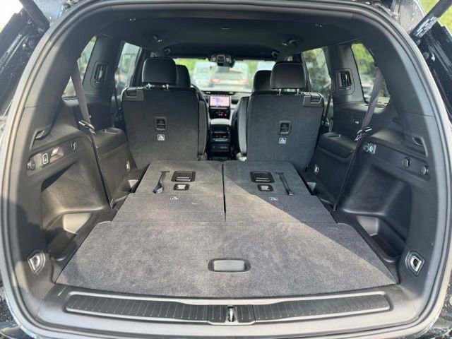 New 2025 Jeep Grand Cherokee L Limited w/ Black Appearance Package image 11