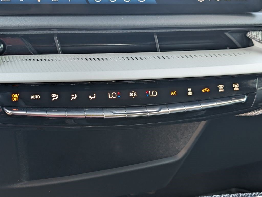 Certified 2025 Cadillac Optiq Sport 2 w/ LPO, Floor Liner Package AWD/4WD image 19