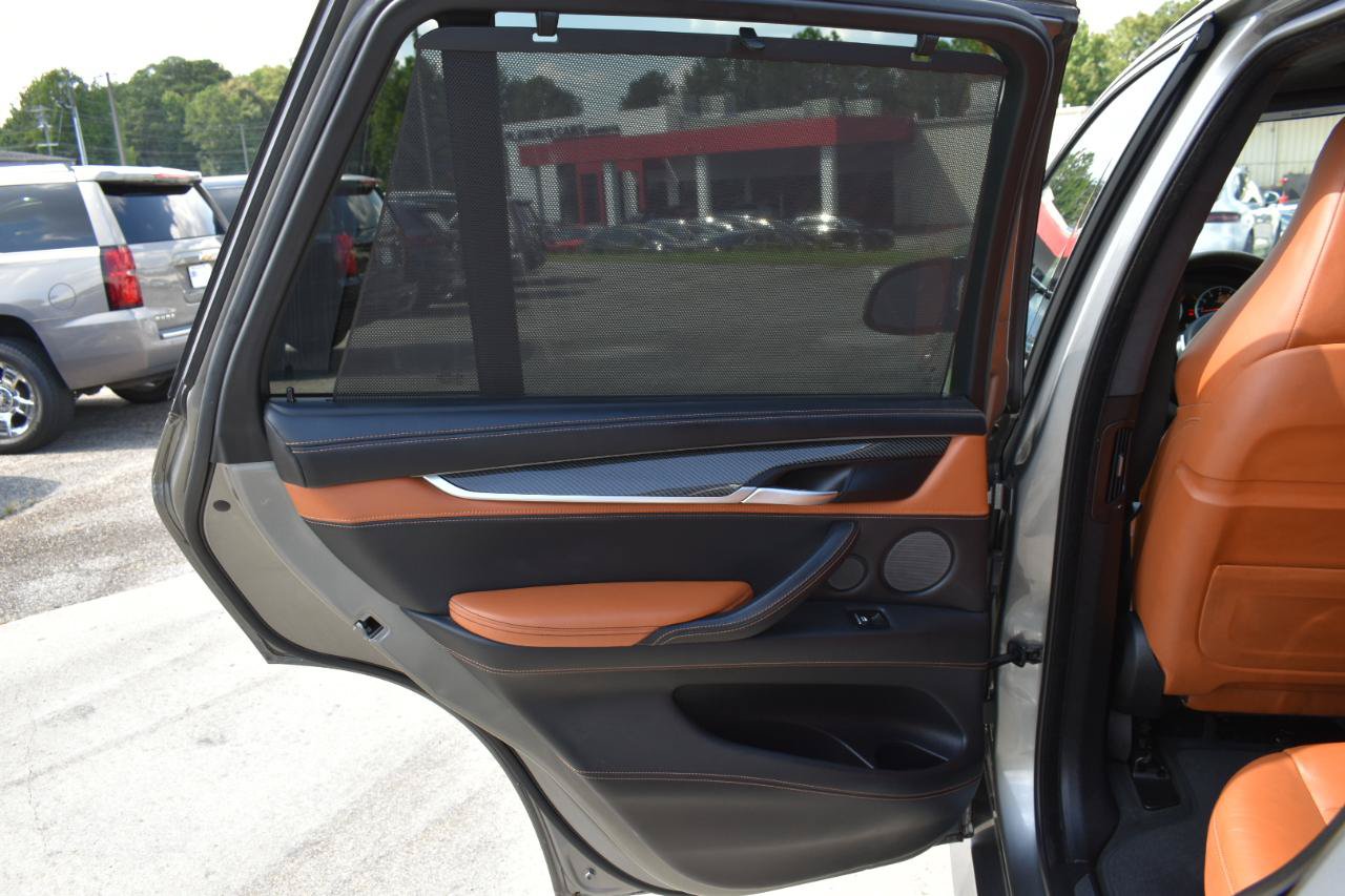 Used 2017 BMW X5 M AWD/4WD image 37