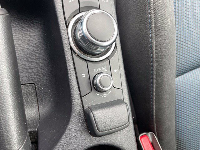 Used 2019 Toyota Yaris LE FWD image 36