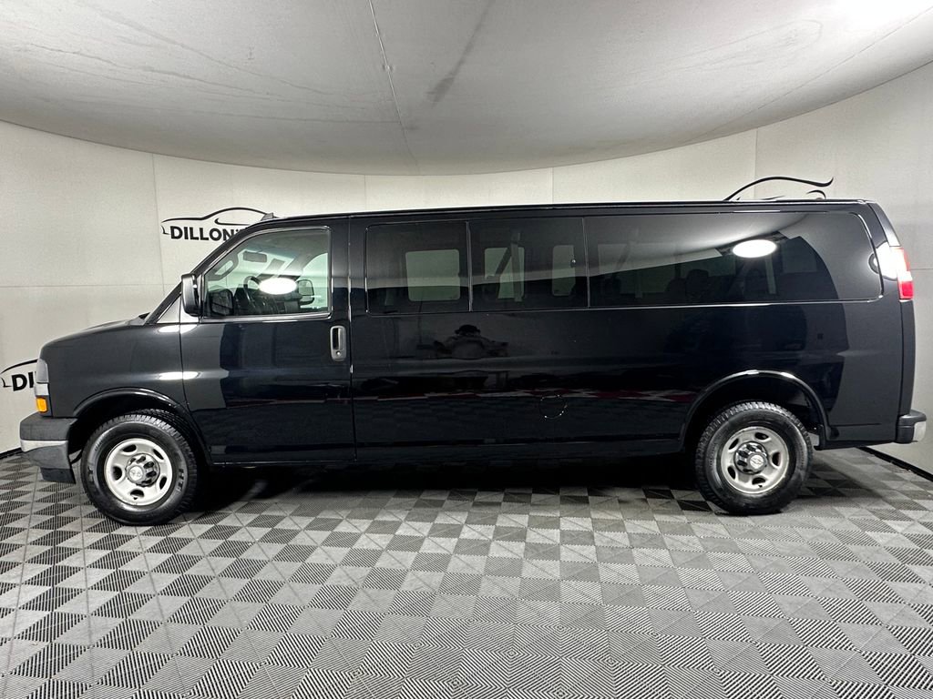 Used 2017 Chevrolet Express 3500 LT w/ LT Preferred Equipment Group image 3