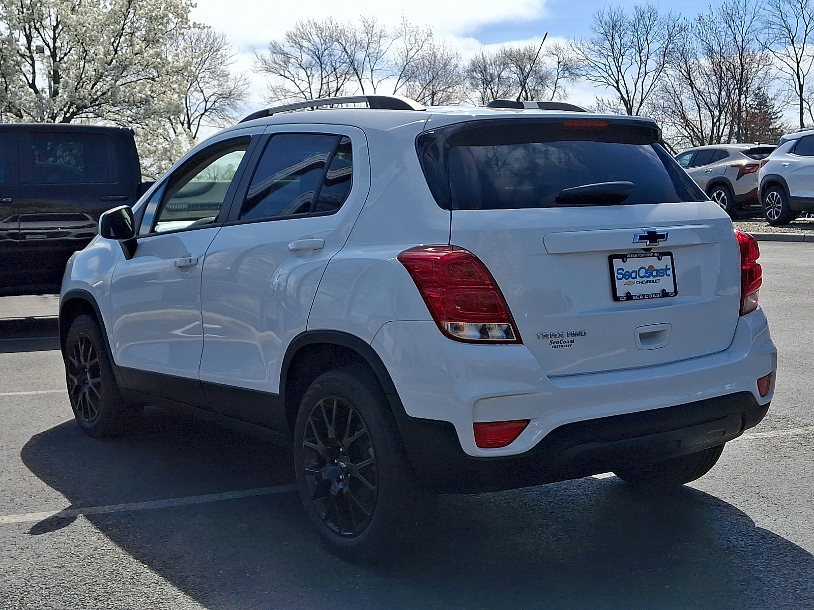 Used 2022 Chevrolet Trax LT w/ Sport Edition image 5