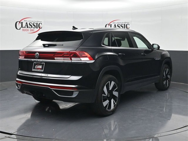 Used 2025 Volkswagen Atlas Cross Sport SE image 7
