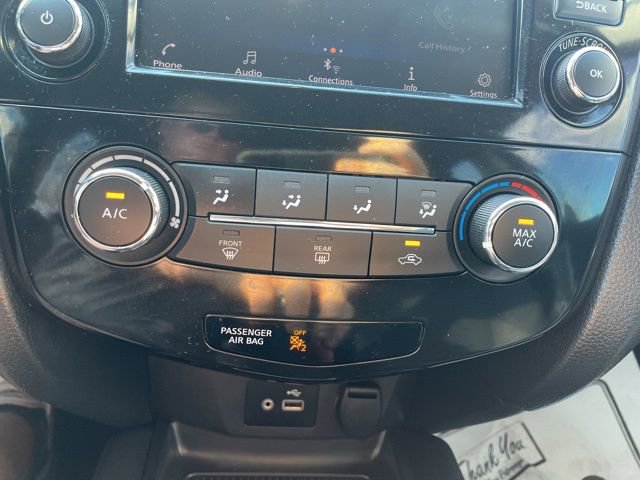 Used 2019 Nissan Rogue Sport S image 18