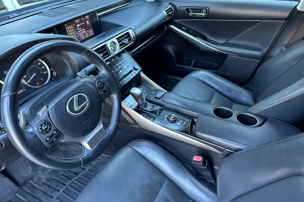 Used 2014 Lexus IS 250 w/ Navigation Package RWD image 10