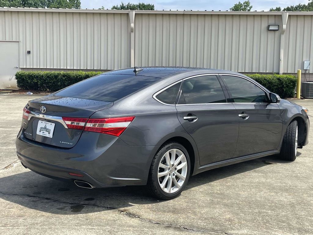 Used 2013 Toyota Avalon Limited FWD image 3