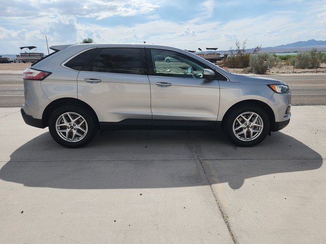 Used 2023 Ford Edge SEL image 4