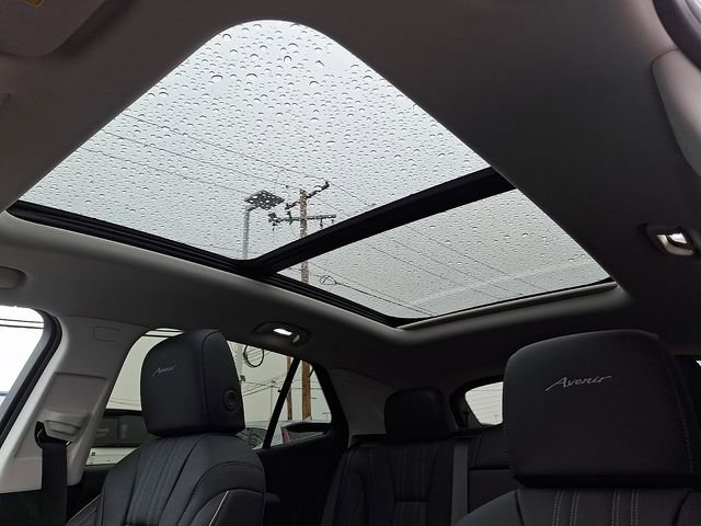 New 2026 Buick Envision Avenir image 15