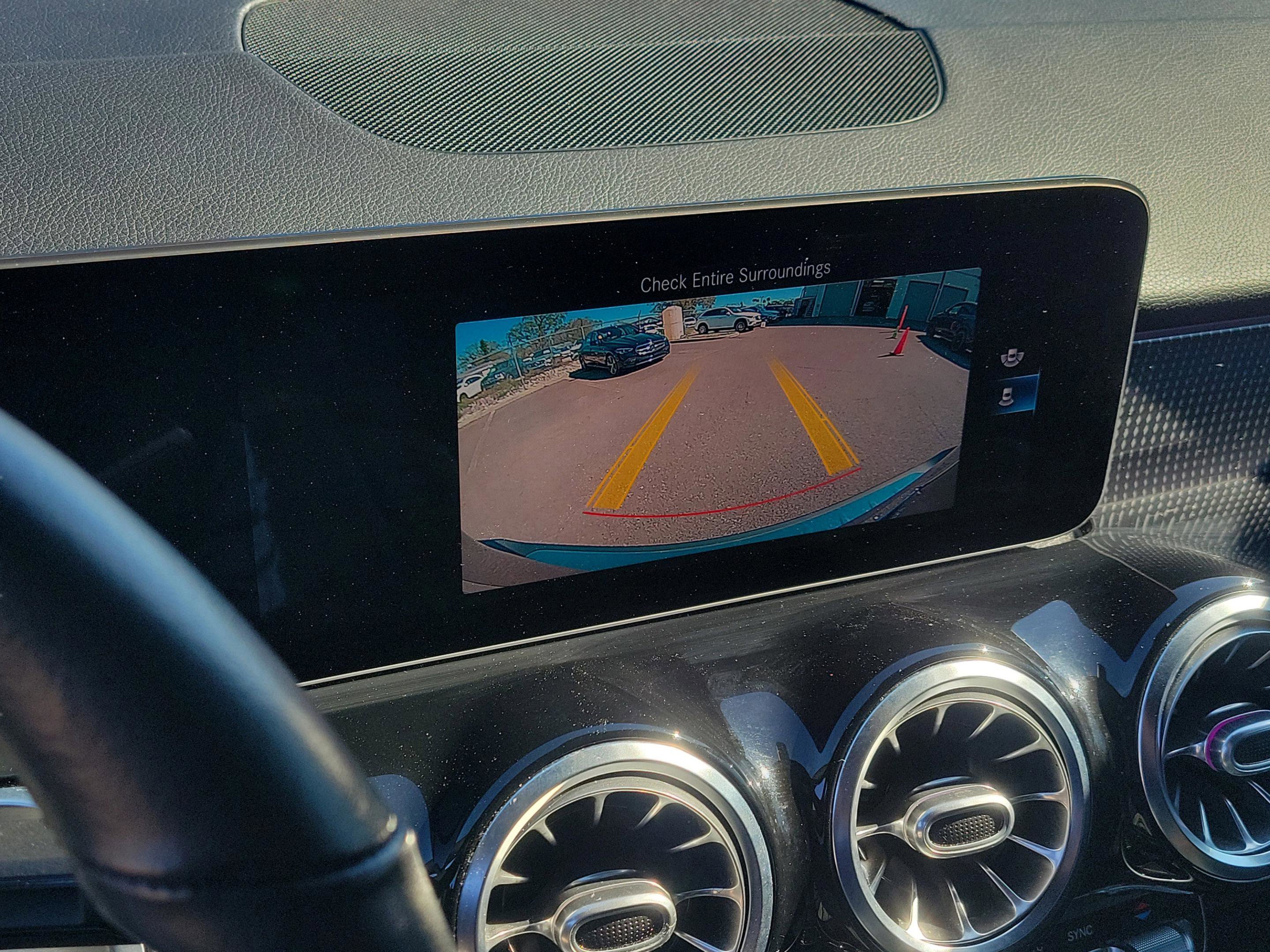 Certified 2021 Mercedes-Benz GLB 250 4MATIC image 26