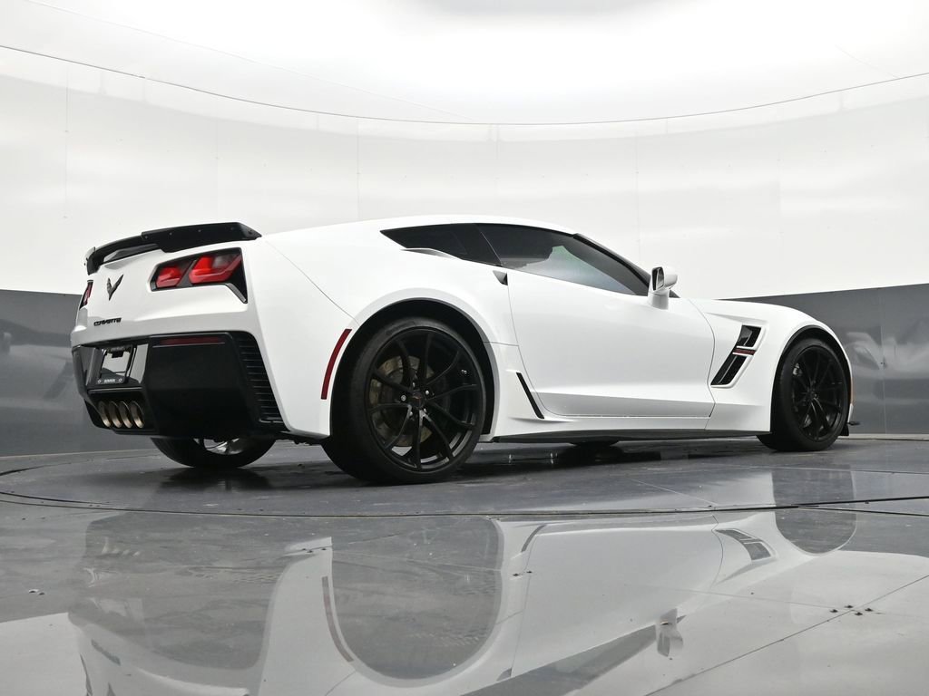 Used 2019 Chevrolet Corvette Grand Sport w/ Carbon Flash Badge Package image 28