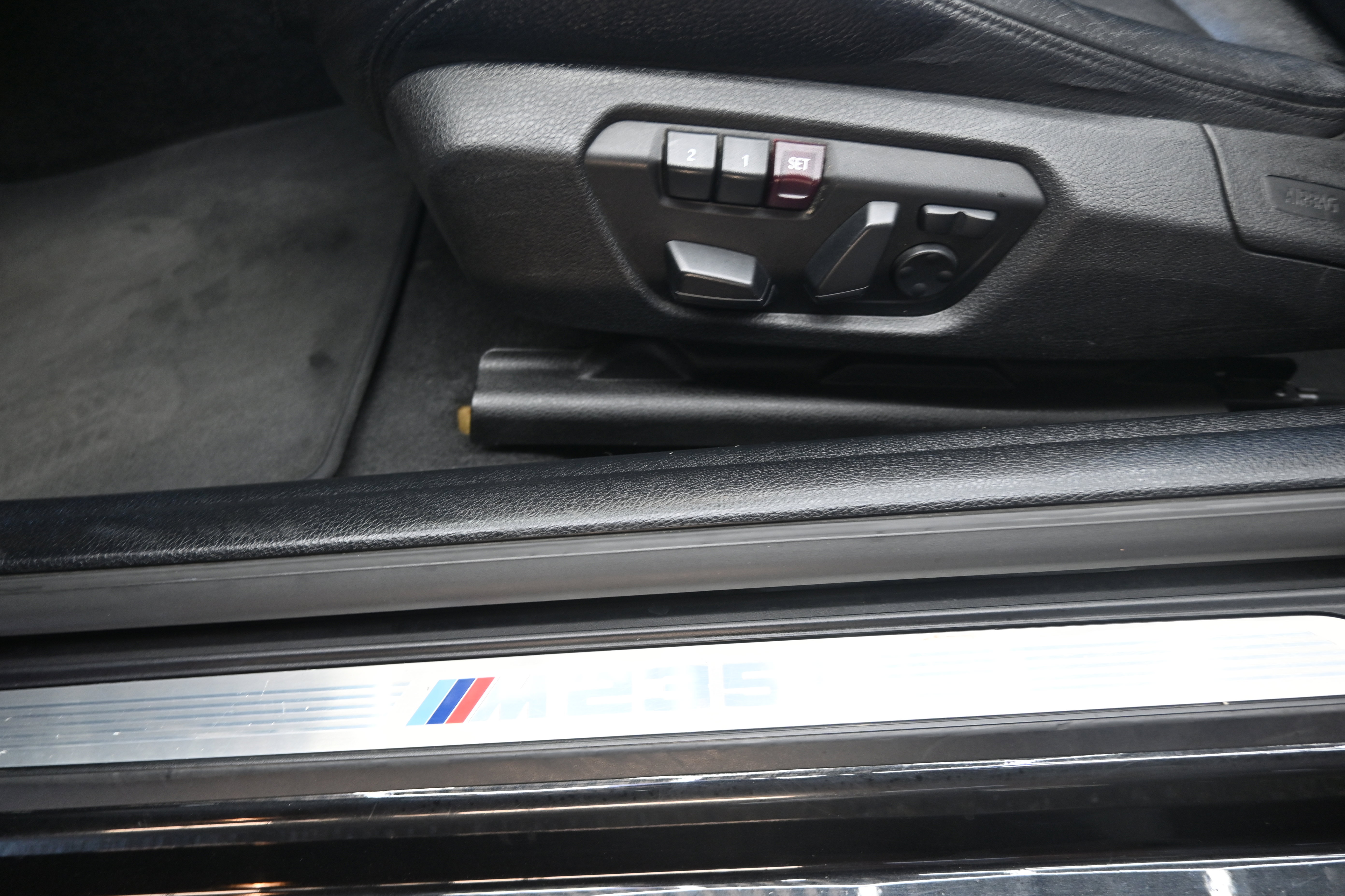 Used 2015 BMW M235i 2dr Conv M235i RWD image 32