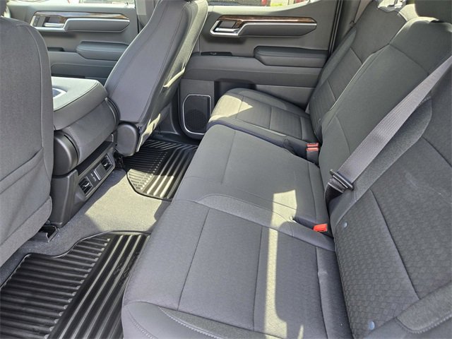 New 2026 GMC Sierra 1500 SLE image 14