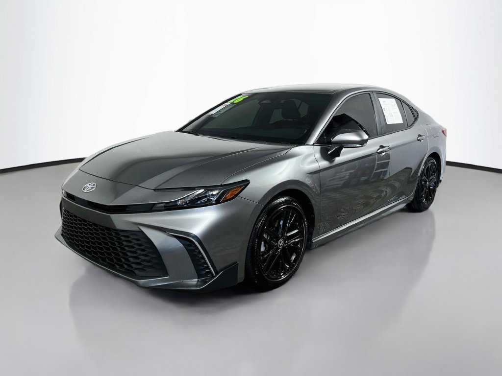 Used 2026 Toyota Camry SE FWD image 7