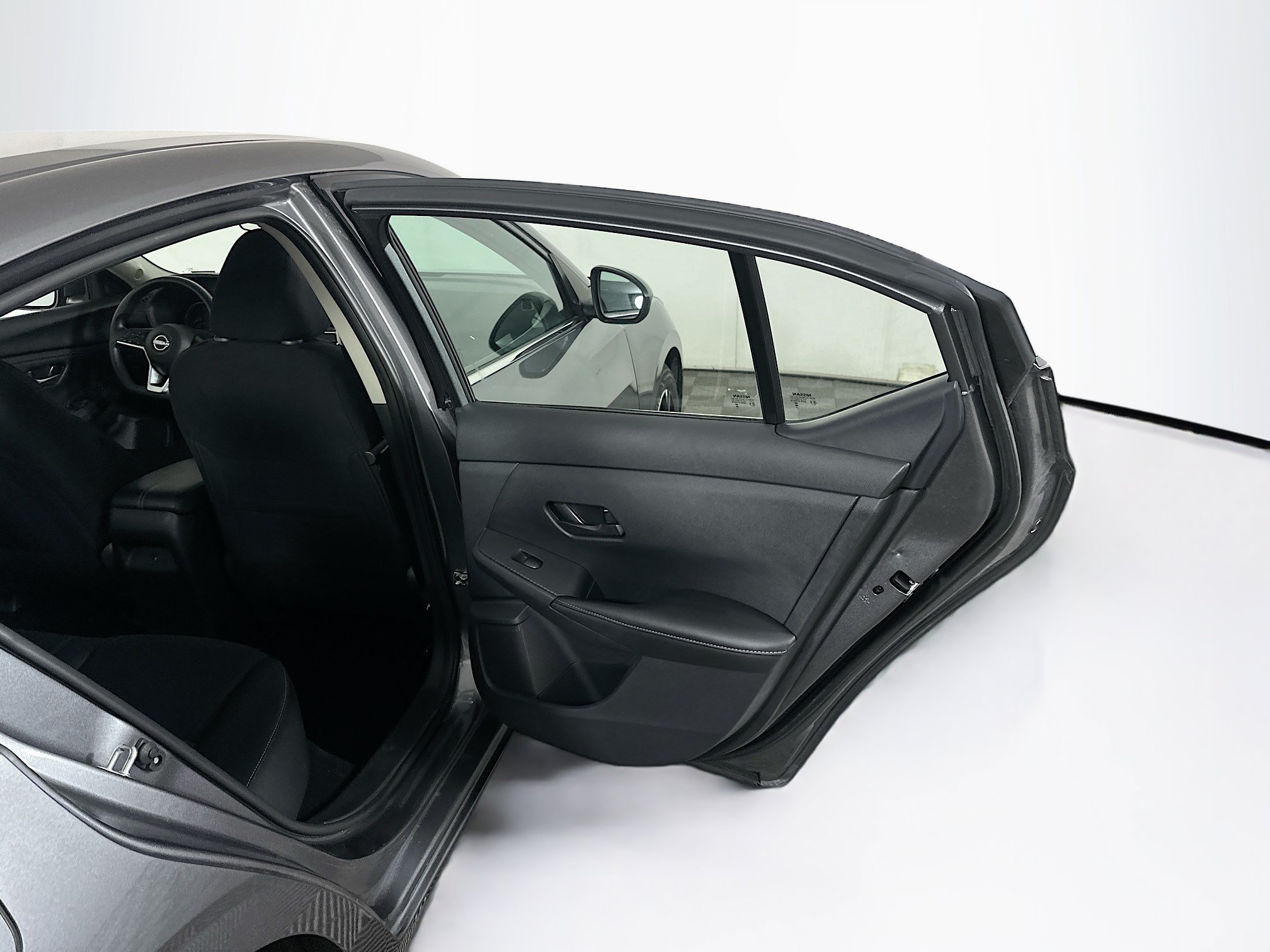 Used 2025 Nissan Sentra SV FWD image 27