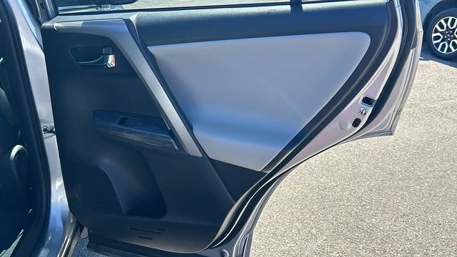 Used 2017 Toyota RAV4 Platinum AWD/4WD image 12