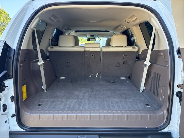 Used 2018 Lexus GX 460 Premium w/ Premium Package AWD/4WD image 30
