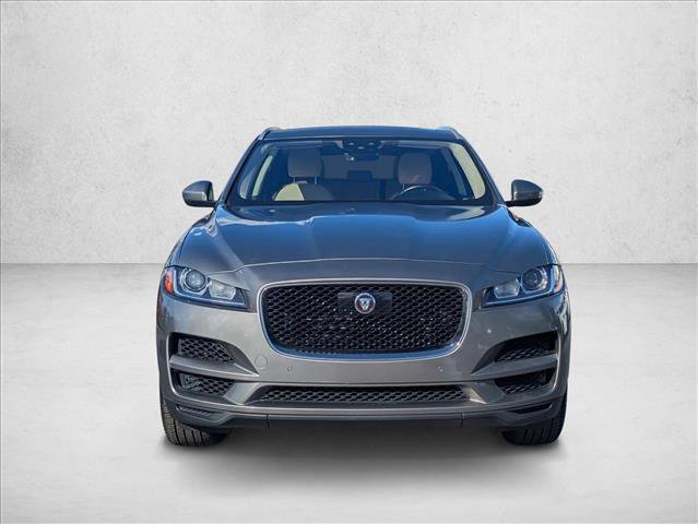 Used 2019 Jaguar F-PACE Premium image 2