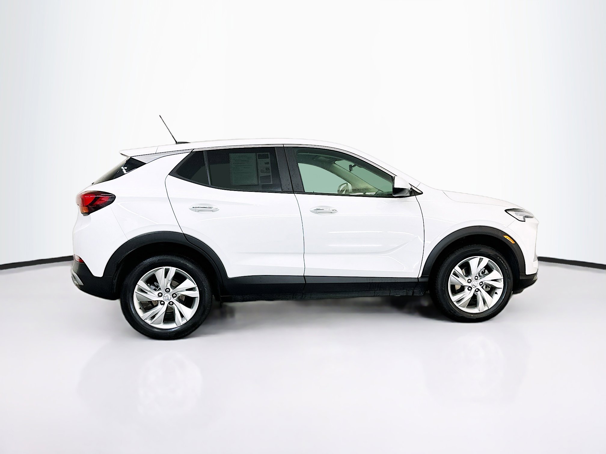 Used 2025 Buick Encore GX Preferred AWD/4WD image 10