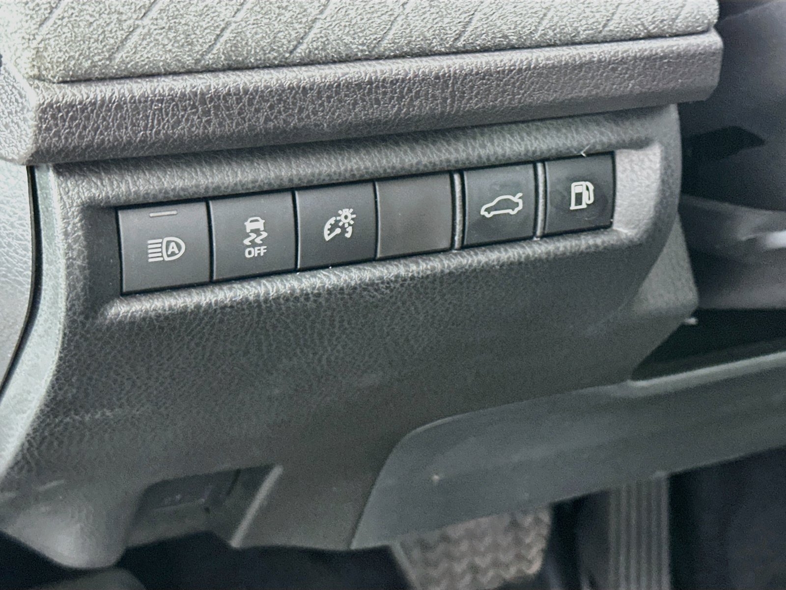Certified 2025 Toyota Camry XLE AWD/4WD image 10