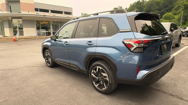 Used 2025 Subaru Forester Limited AWD/4WD image 7