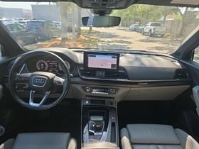 Used 2023 Audi Q5 2.0T Premium Plus w/ Premium Plus Package AWD/4WD image 3