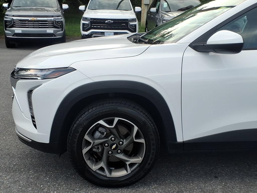 Certified 2024 Chevrolet Trax LT w/ LT Convenience Package FWD image 6