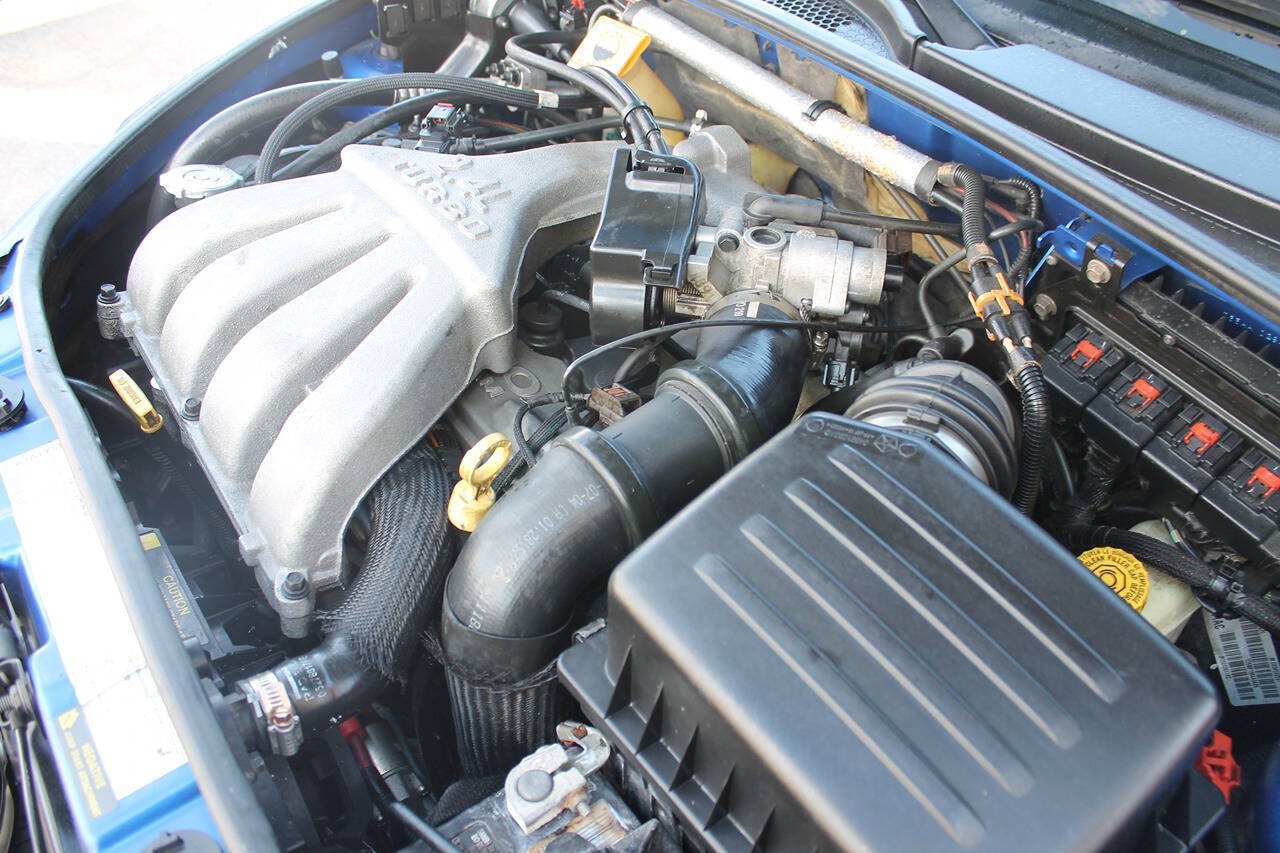Used 2004 Chrysler PT Cruiser Limited FWD image 16