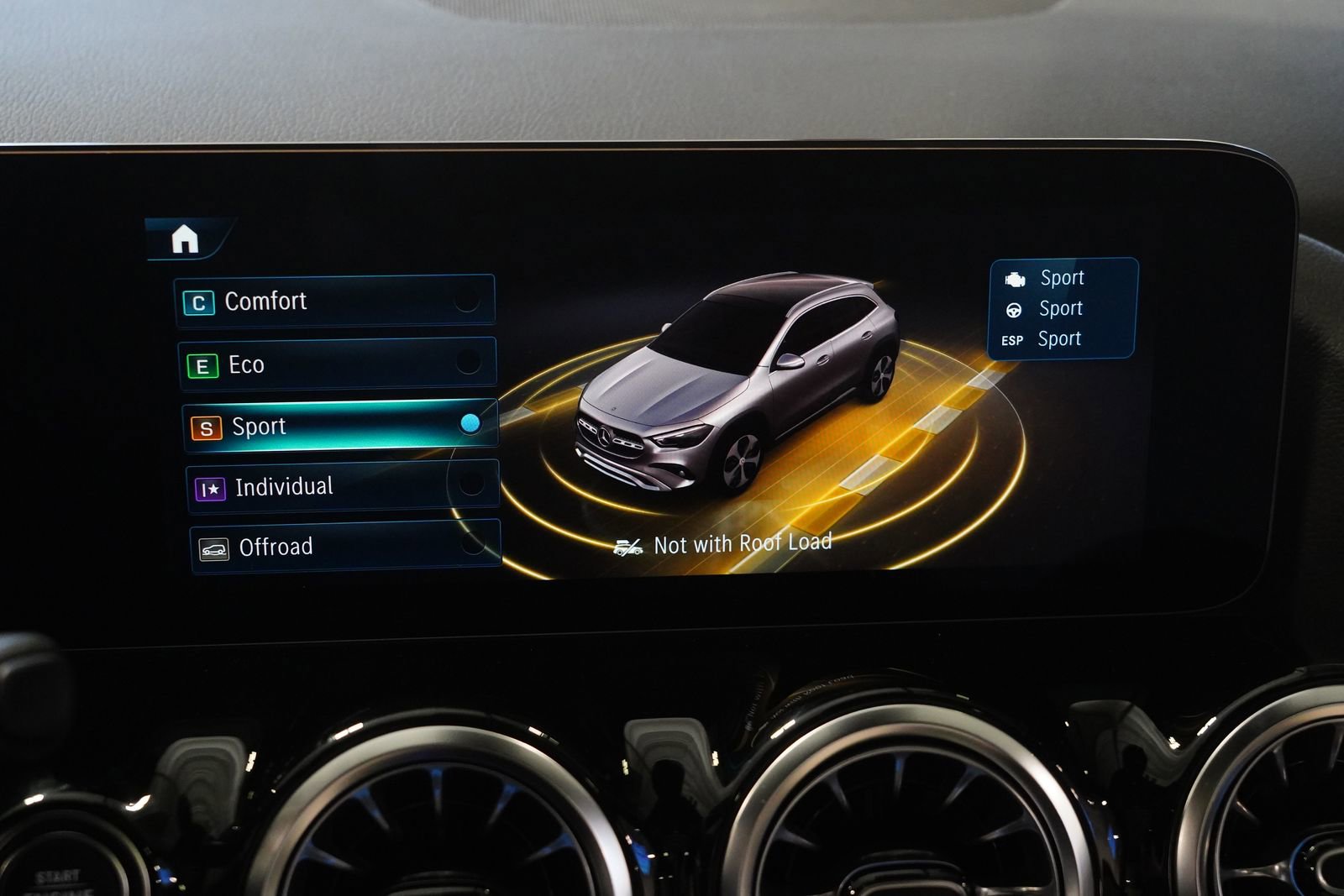 New 2026 Mercedes-Benz GLA 250 4MATIC image 25