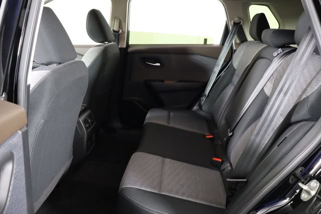 Used 2023 Nissan Rogue SV FWD image 14
