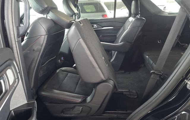 Used 2025 Ford Explorer ST AWD/4WD image 9