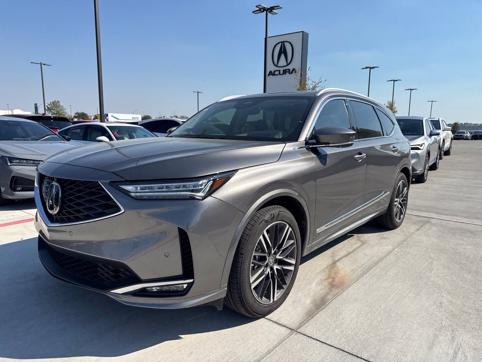 Used 2026 Acura MDX w/ Advance Package AWD/4WD image 4