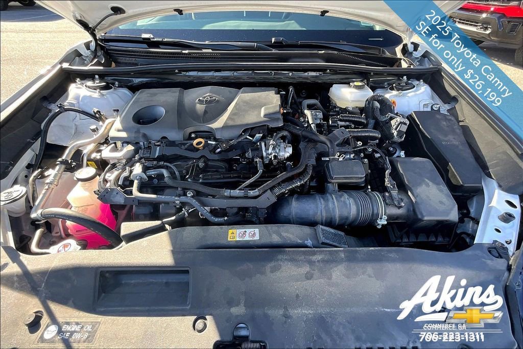 Used 2025 Toyota Camry SE image 21