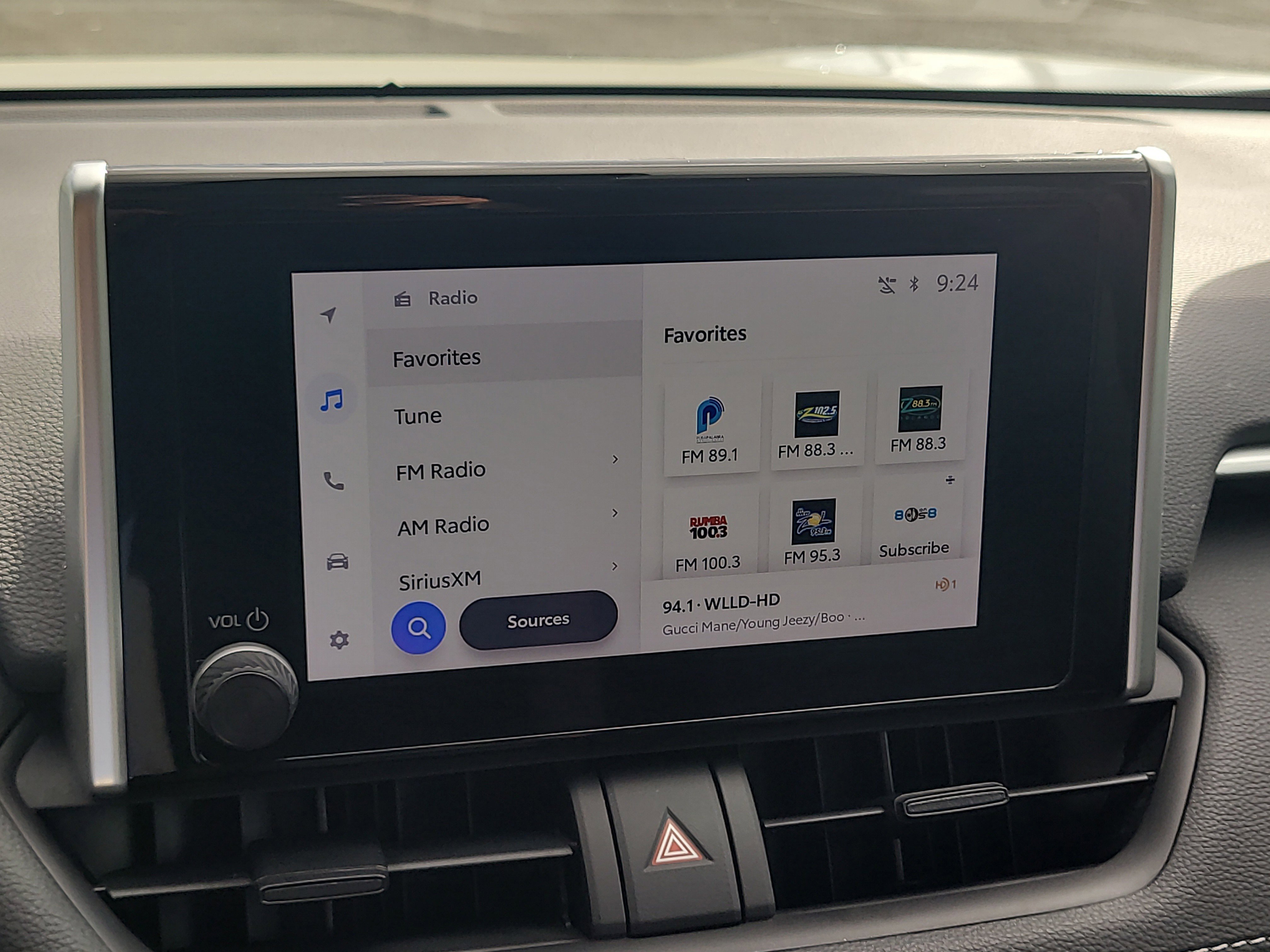 Certified 2024 Toyota RAV4 XLE w/ Convenience Package image 25