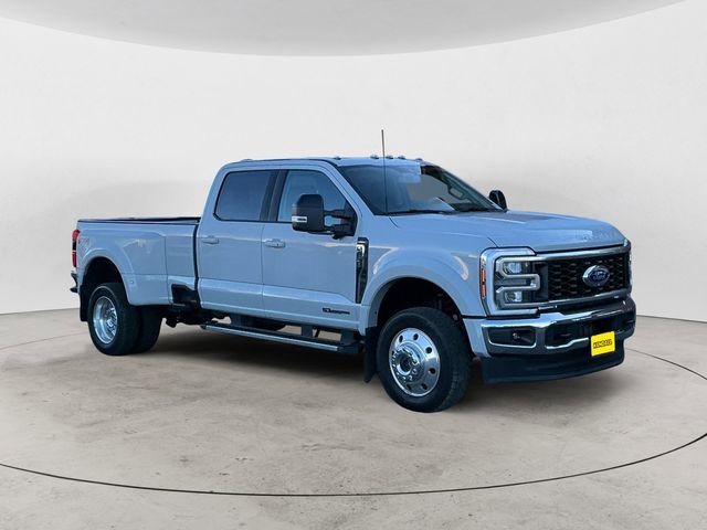 Used 2025 Ford F450 Lariat w/ FX4 Off-Road Package image 7