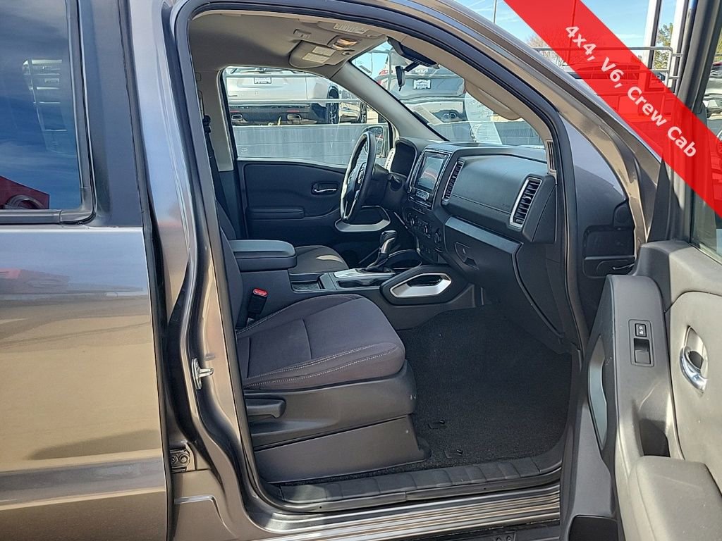 Used 2022 Nissan Frontier SV image 15