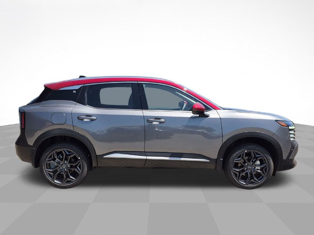 New 2026 Nissan Kicks SR FWD image 4